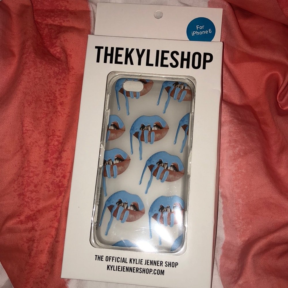 Kylie Jenner Blue Lips Snap On iPhone 6 Case